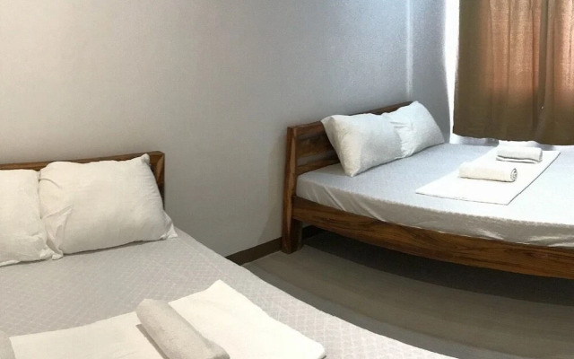Seabreeze Beach Lodge