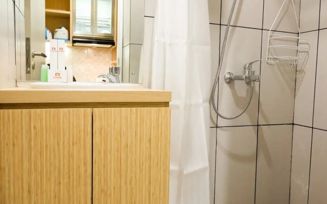 Homey Studio Room Grand Kamala Lagoon with Mall Acces