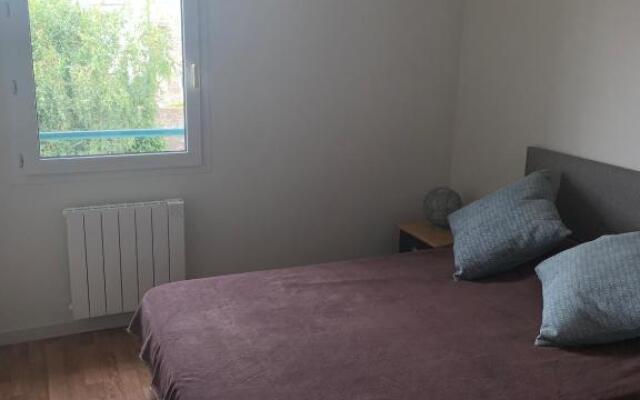 65 m2 Centre vannes 2 ch wifi parking