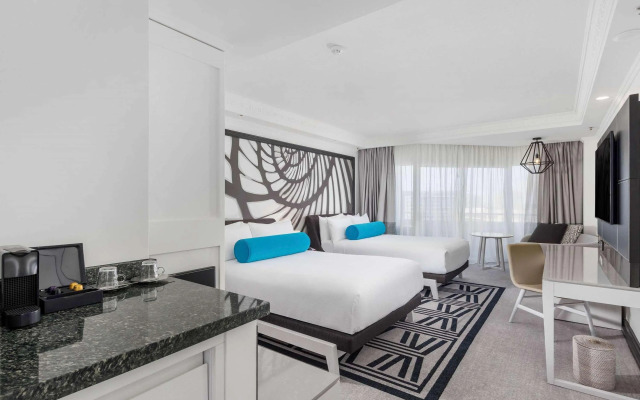 Pullman Cairns International