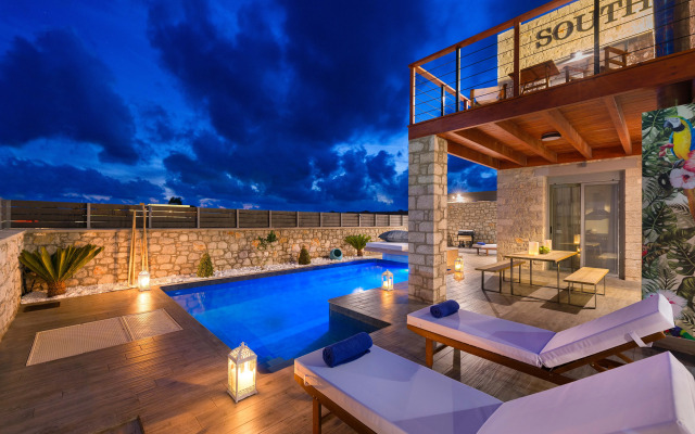 Southrock Villas