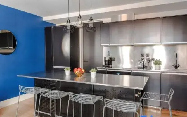 The Acre Abode II - Covent Garden - by Frankie