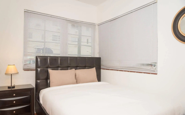 Park SoBe Apartments