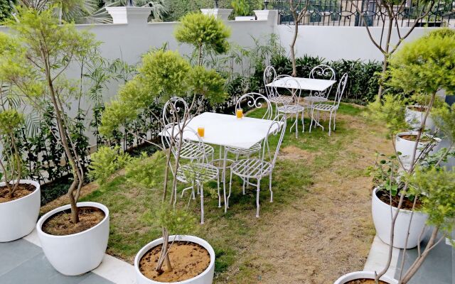 OYO Townhouse 018 Medanta