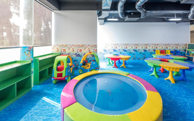 Flamingos Cat Ba Resort Apartment