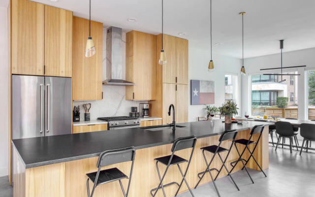 Melody by AvantStay | Peloton included, sleek home, Austin