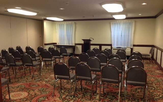 American Inn & Suites - High Point NC