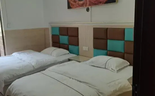 Foshan Huihuang Apartment (Shishan Xiaolan Branch)