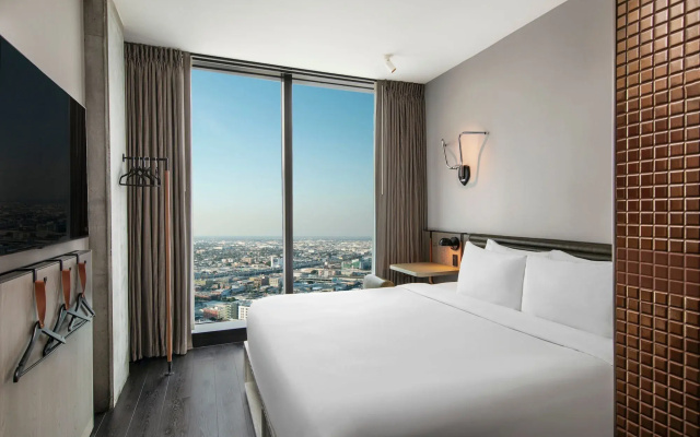 Moxy Downtown Los Angeles