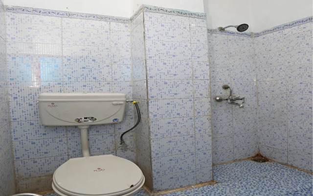 Oyo 28006 Hotel President