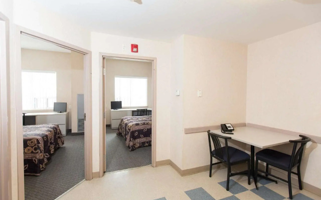 Residence & Conference Centre - Kitchener Waterloo