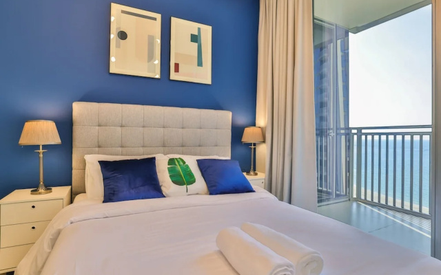 Luxury Marina View 2BR Flats Dubai by Belvilla