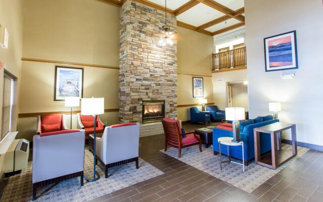 Comfort Suites