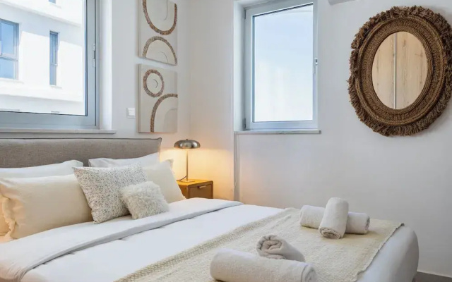 Aelia Chic 2-BR Apt & Balcony in Larnaca