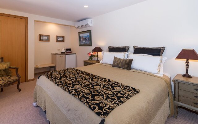 The Flying Trout Boutique Lodge