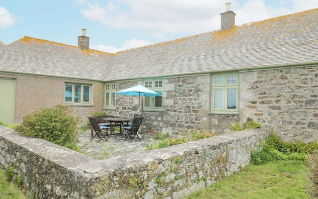 Parc An Castle Cottage