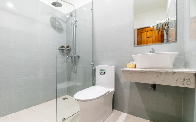 Le House Hotel And Studio by OYO Rooms