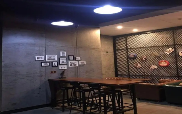 James Joyce Coffetel·Shijiazhuang Economic and Technological Development Zone Chuangye Road