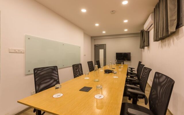 OYO Townhouse 025 Garuda Mall Bangalore