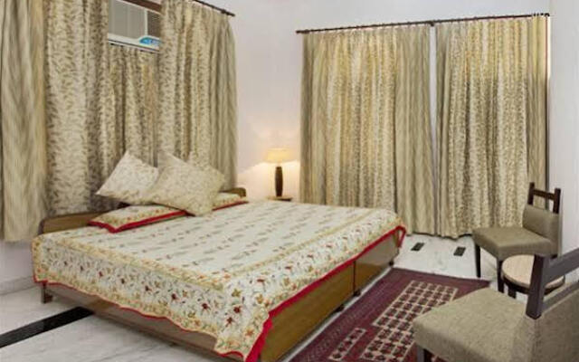 Pink City Home Stay