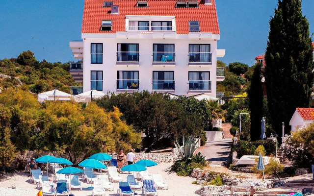 Boutique Hotel Life