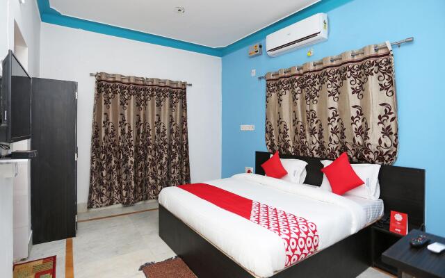 OYO 15504 Maa Banadurga Guest House