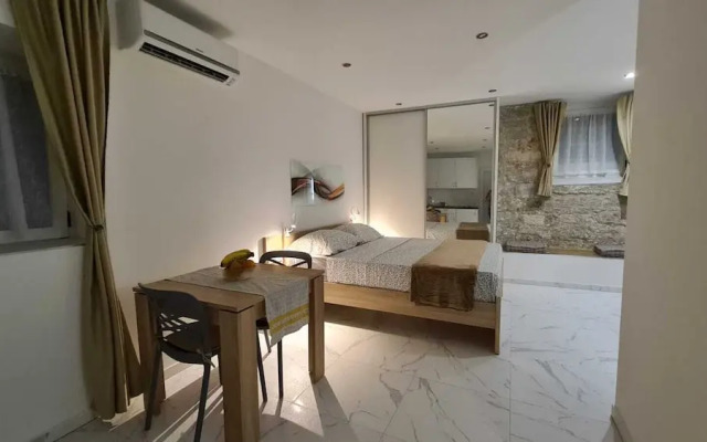 Tales Of Split-100 Meters From The Seafront