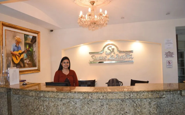 Apart-Hotel Suites La Aurora