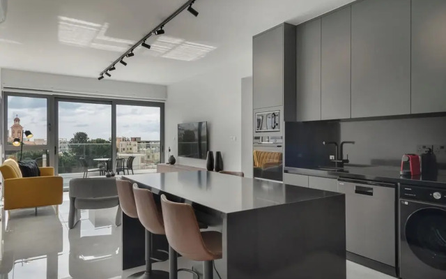 Phaedrus Living Paphos Noir Residence
