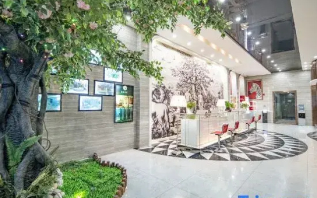 Yi Cheng Hotel (Xinbai Square Subway Station Store, Shijiazhuang)