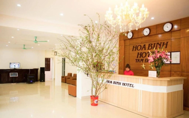 Hoa Binh Tam Dao Hotel
