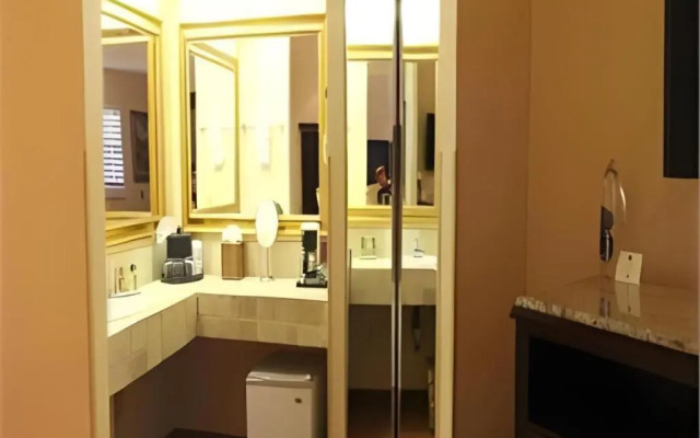 Best Western Plus Laguna Brisa