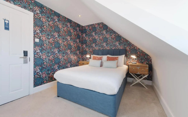 Somerset House Hotel & Restaurant