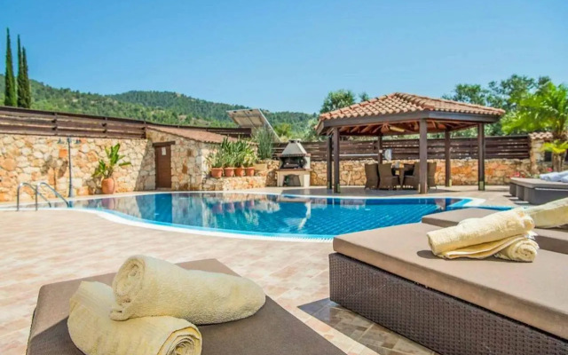 Villa Nikos Argaka