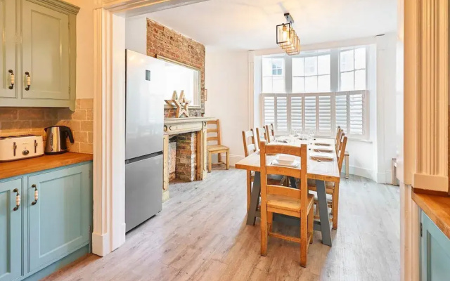 Host Stay Bedford Street