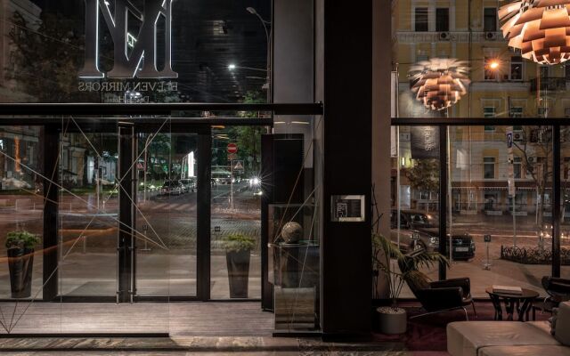 11 Mirrors Design Hotel