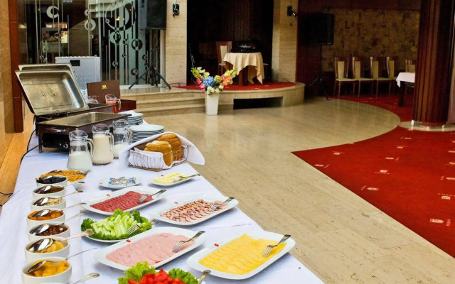Praha Hotel