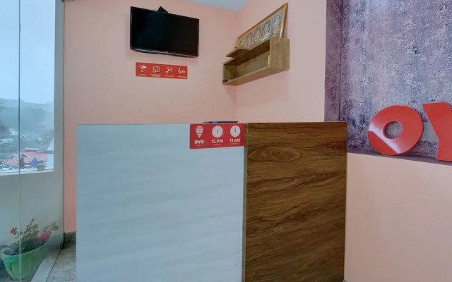 Oyo 27753 Kasa Luxury Inn