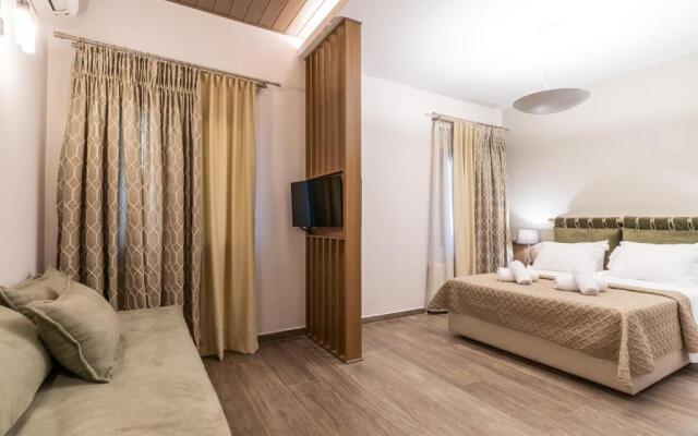 Lydia Suites And Rooms