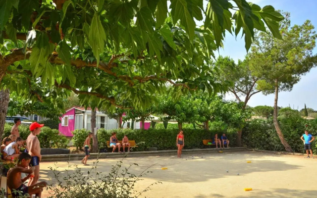 Mobile Home in Bessan With Terrace