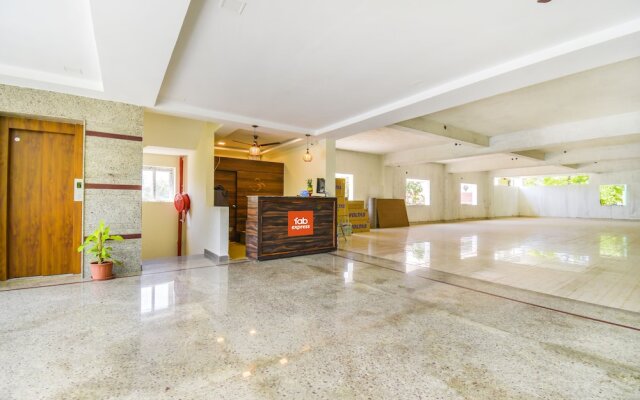 Fabhotel Lotus Grand