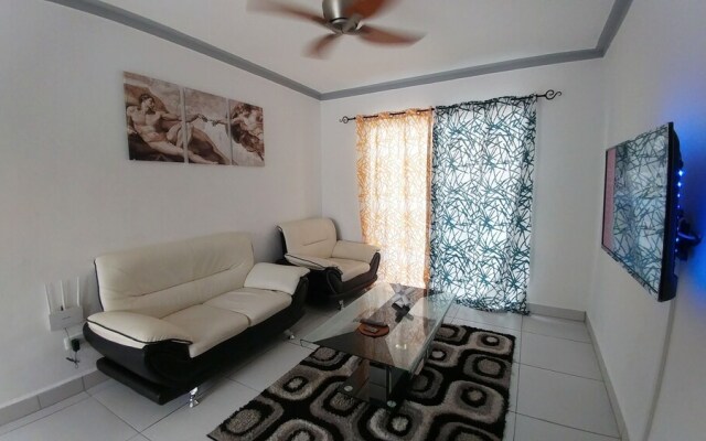 Tropical Condo BBQ Pool 5min to Airport