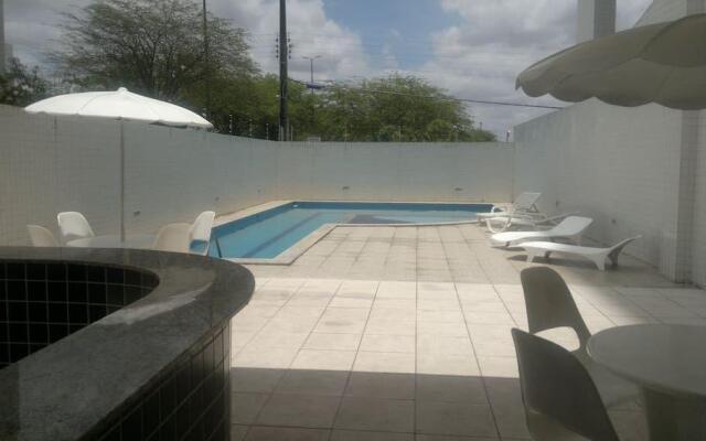 Apto no Universitário - Ed Mr. Teneriff 401