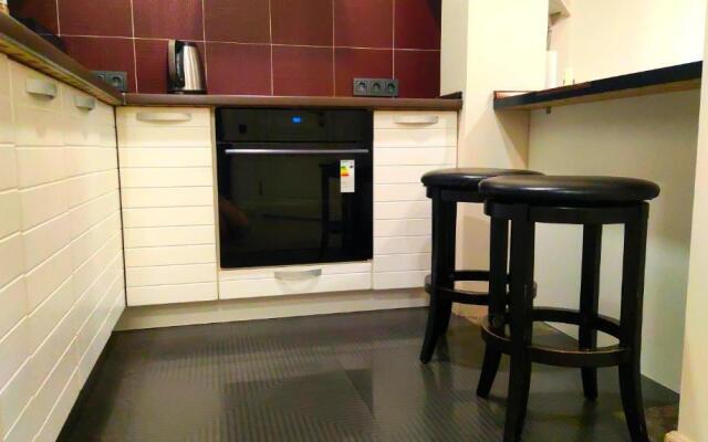 Ujutnaja 2-komnatnaja kvartira v tsentre g. Almaty