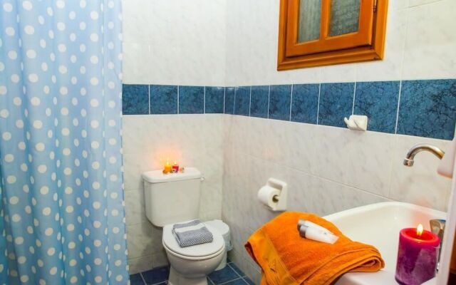 Palaios Rooms