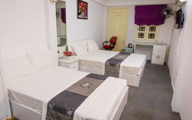 Hong Gia Tue Hotel