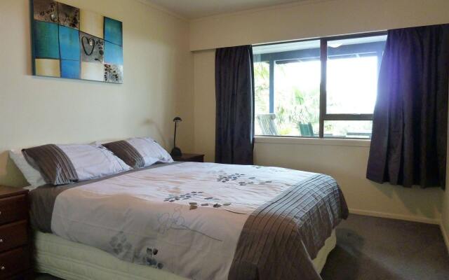 Raglan Sunset Motel
