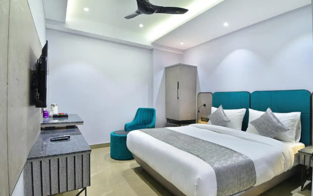 Hotel Uptown - By La Exito Hotels