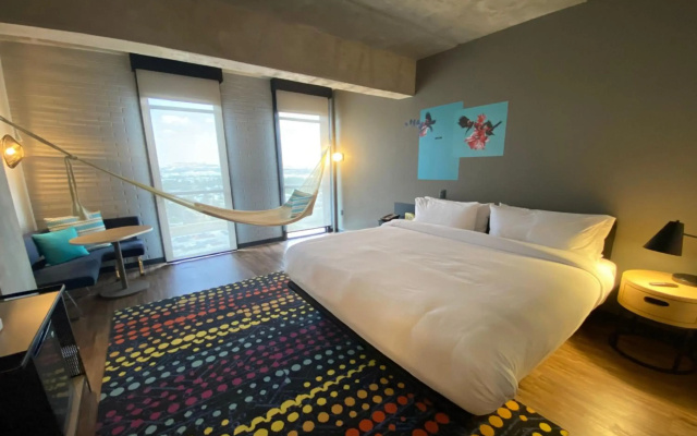 Aloft Guadalajara Sur