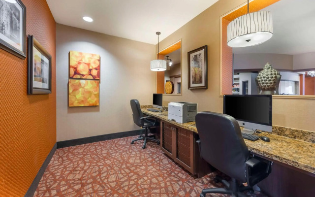 Best Western Plus Tupelo Inn & Suites